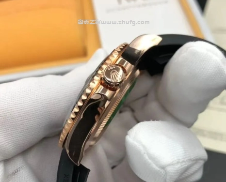 不同顏色包金手錶展示圖