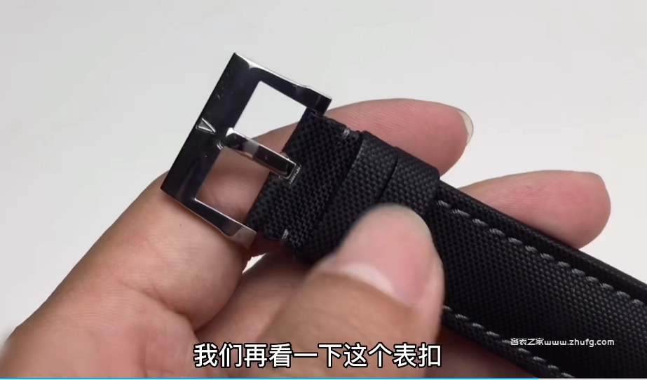 寶珀五十噚錶帶與錶扣細節