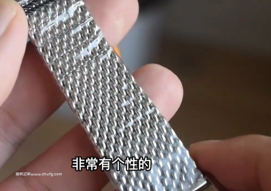 米蘭鍊鋼帶與折疊扣細節