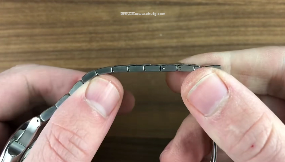 Nautilus 5990 錶鏈做工細節