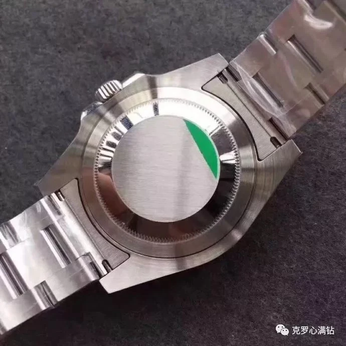 密底設計與機芯結構