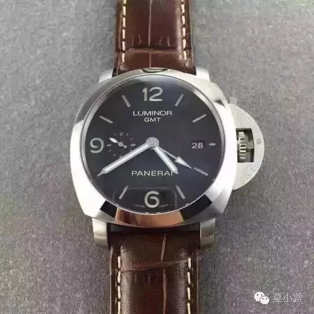 沛納海整體展示