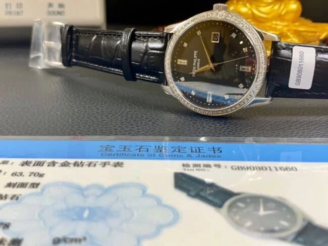 百达翡丽古典表南非真钻全自动机械男士复刻表正面图