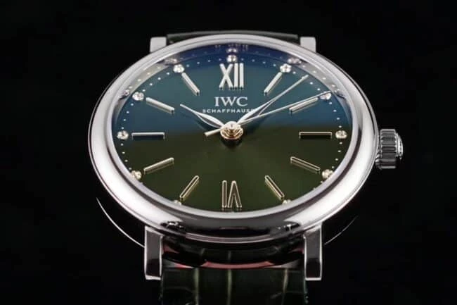 IWC万国复刻表柏涛菲诺女表34mm张钧甯同款细节图