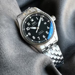 v7廠頂級復刻萬國40MM飛行員系列IW328202黑盤腕表